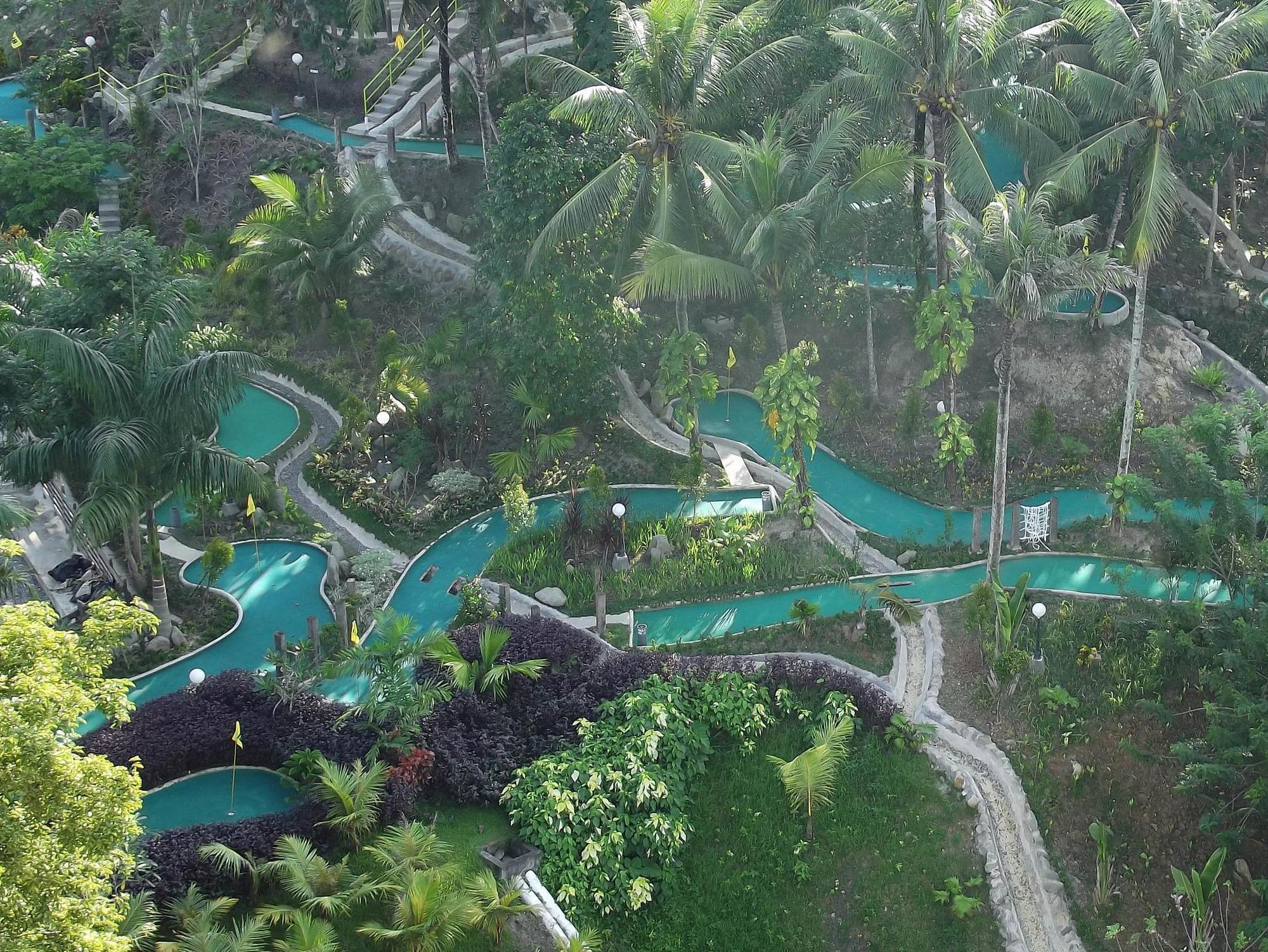 Mesra Business & Resort Hotel Samarinda Exterior foto